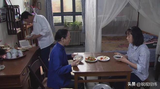 人重播最多的1部剧打了多少烂剧的脸！九游会j9登陆18年前的国产剧有多吓(图16)